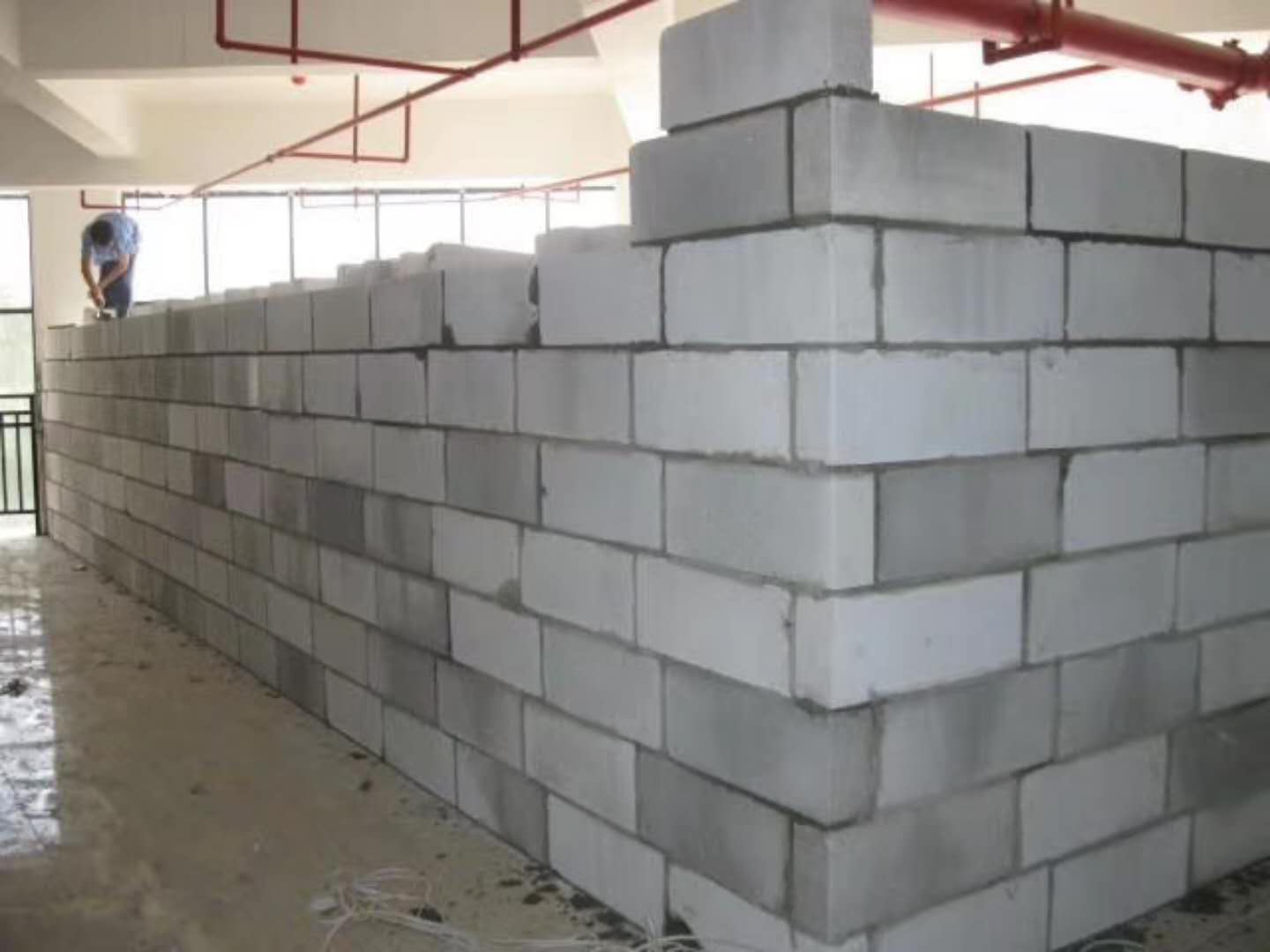 西充蒸压加气混凝土砌块承重墙静力和抗震性能的研究